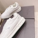 Top Quality Lace-up Sneakers Features Rockstud